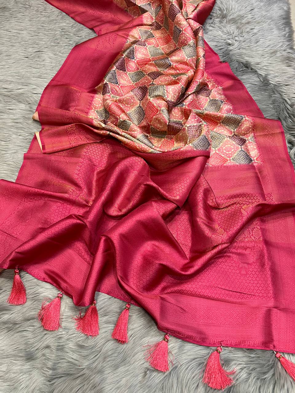 Handloom Charming Rani-Pink-Golden Soft Banarasi Saree with Royal Tassels comes with Blouse